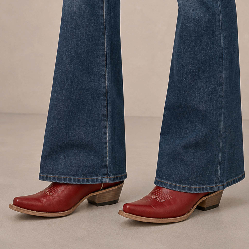 Circle G Flame Embroidery | Snip Toe | Rust Red